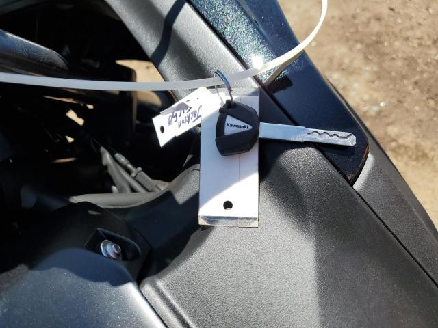 ML5EXER16SDAF6538 - 2025 KAWASAKI EX650 R BLACK photo 8