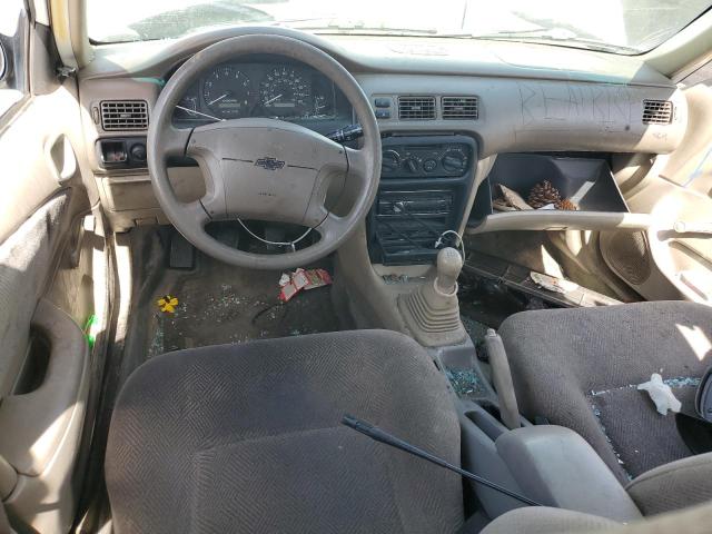 1Y1SK5485YZ425118 - 2000 CHEVROLET GEO PRIZM BASE WHITE photo 8