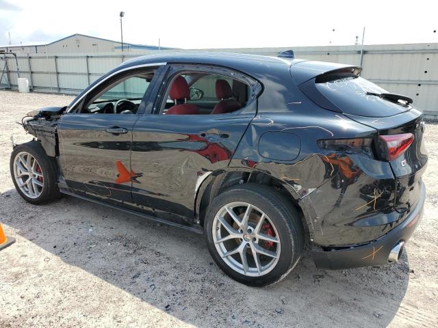 ZASFAKBNXJ7B76582 - 2018 ALFA ROMEO STELVIO TI BLACK photo 2