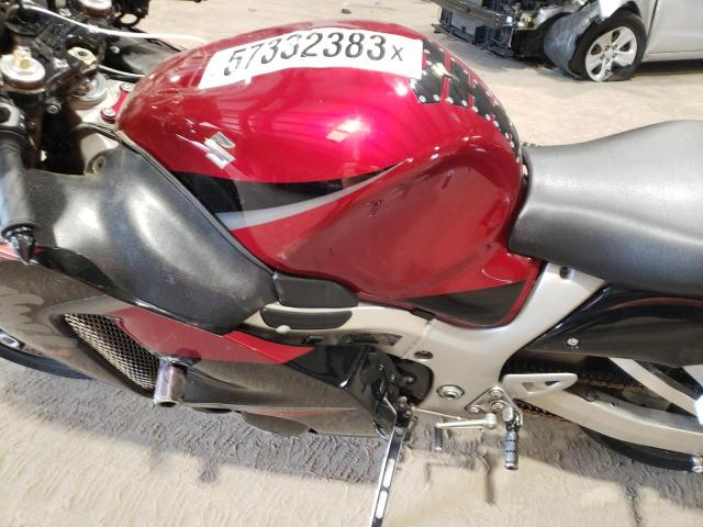 JS1GW71A362102476 - 2006 SUZUKI GSX1300 R RED photo 7