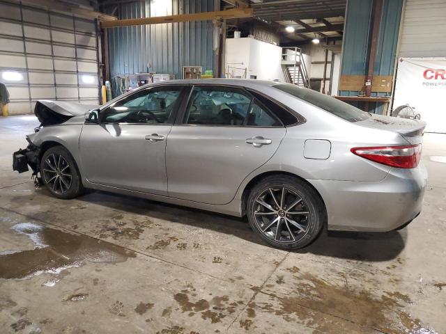 4T1BF1FK5GU600453 - 2016 TOYOTA CAMRY LE SILVER photo 2