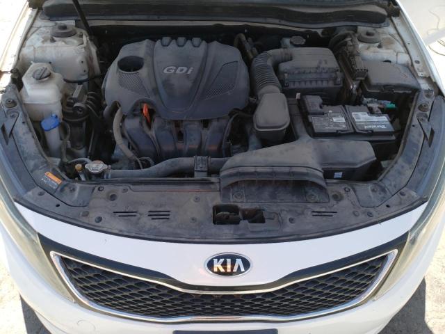 KNAGM4A74F5630683 - 2015 KIA OPTIMA LX WHITE photo 11