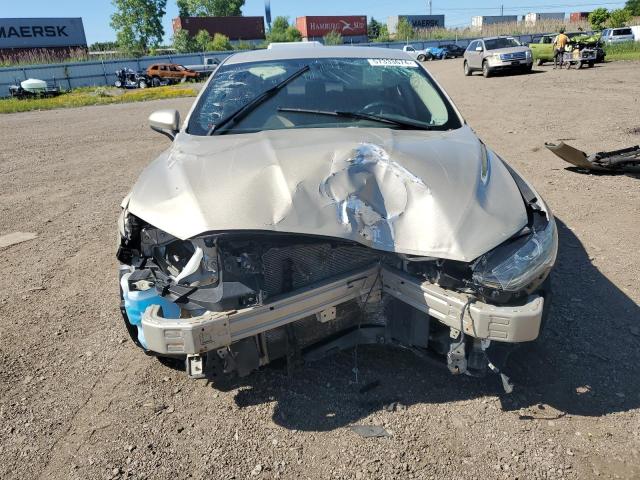 3FA6P0H70JR136191 - 2018 FORD FUSION SE GOLD photo 5