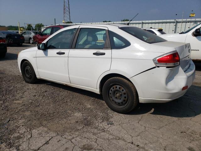 1FAHP34NX8W208701 - 2008 FORD FOCUS S/SE WHITE photo 2