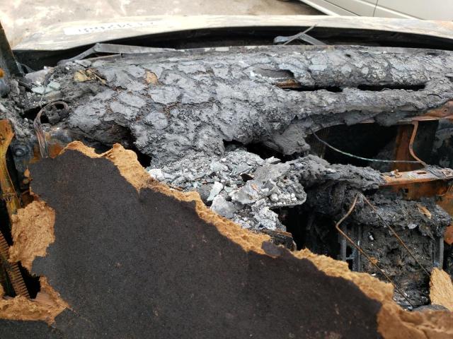 WVWWU63B05E136072 - 2005 VOLKSWAGEN PASSAT GLX Yanmış foto 9