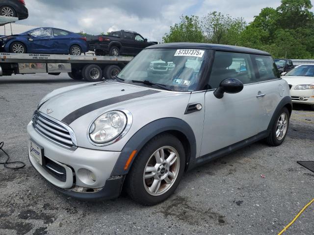 2011 MINI COOPER, 