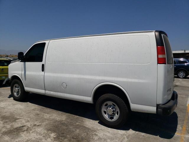 1GCWGFBA5C1131292 - 2012 CHEVROLET EXPRESS G2 WHITE photo 2