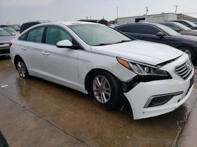 5NPE24AF6GH371039 - 2016 HYUNDAI SONATA SE WHITE photo 4