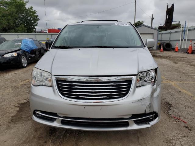 2C4RC1BG5CR308967 - 2012 CHRYSLER TOWN & COU TOURING SILVER photo 5