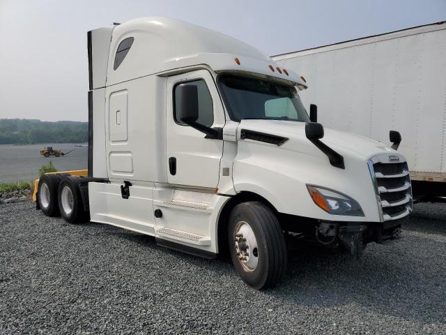 3AKJHHDR9JSJR0219 - 2018 FREIGHTLINER CASCADIA WHITE photo 1