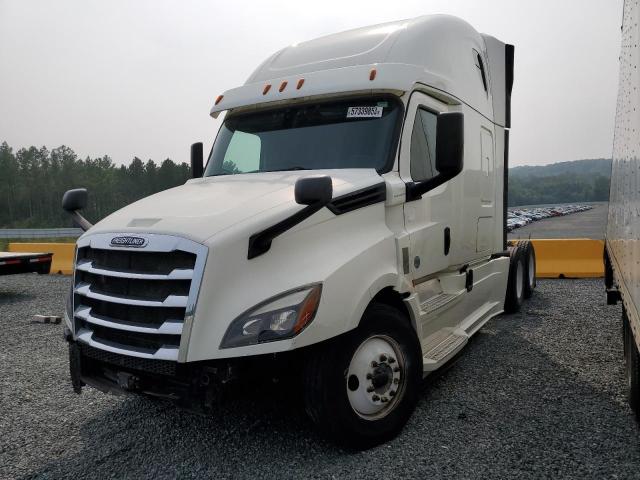 3AKJHHDR9JSJR0219 - 2018 FREIGHTLINER CASCADIA WHITE photo 2