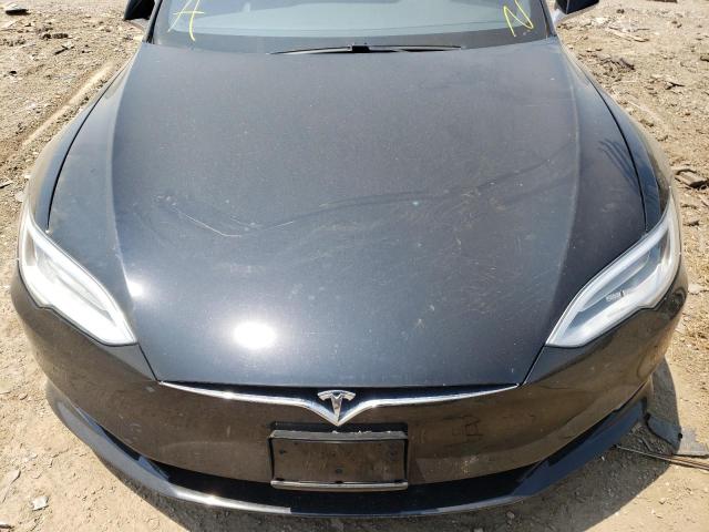 5YJSA1E2XJF298243 - 2018 TESLA MODEL S Սև լուսանկար 11