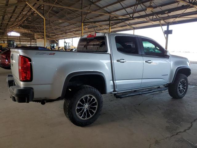 1GCGTEEN4J1152804 - 2018 CHEVROLET COLORADO ZR2 SILVER photo 3