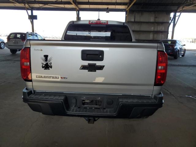 1GCGTEEN4J1152804 - 2018 CHEVROLET COLORADO ZR2 SILVER photo 6