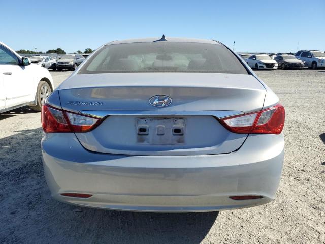 5NPEB4AC0DH750300 - 2013 HYUNDAI SONATA GLS SILVER photo 6