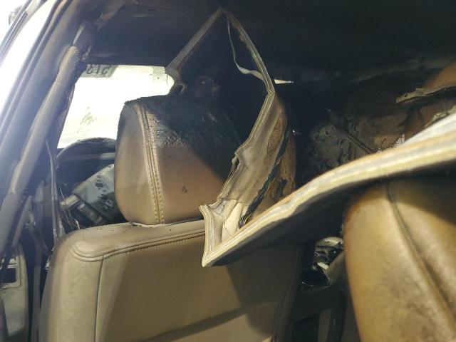 5LMJJ2J58AEJ06894 - 2010 LINCOLN NAVIGATOR 白色 照片 8