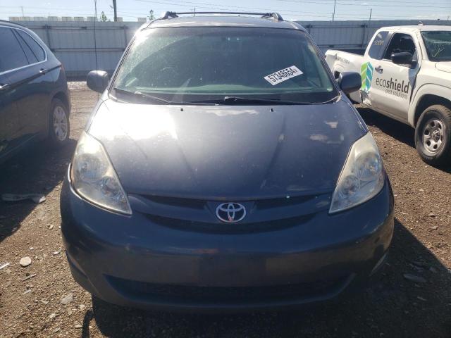 5TDZK22C39S272363 - 2009 TOYOTA SIENNA XLE GRAY photo 5