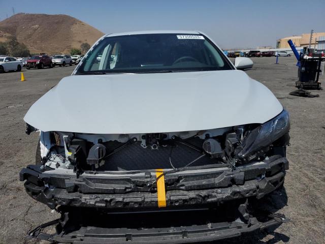 4T1G11AK0PU114418 - 2023 TOYOTA CAMRY SE NIGHT SHADE WHITE photo 5