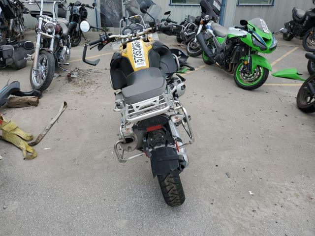 WB1048005BZX65980 - 2011 BMW R1200 GS ADVENTURE YELLOW photo 4