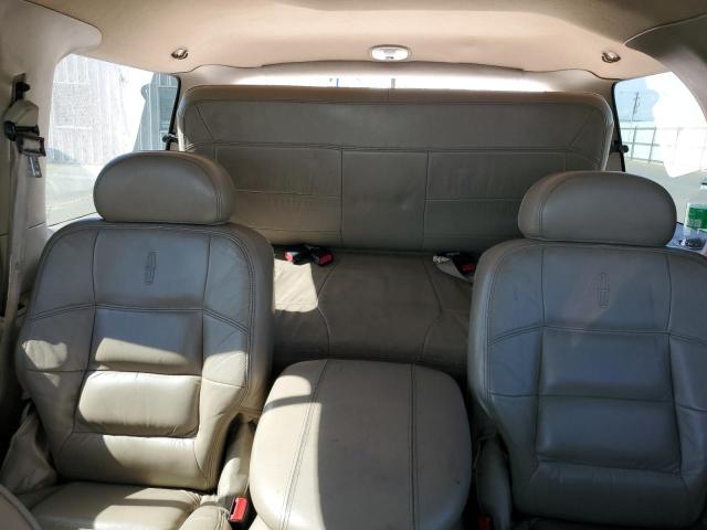 5LMFU28R01LJ13985 - 2001 LINCOLN NAVIGATOR WHITE photo 10