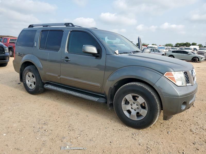 5N1AR18U05C782437 - 2005 NISSAN PATHFINDER LE GRAY photo 4