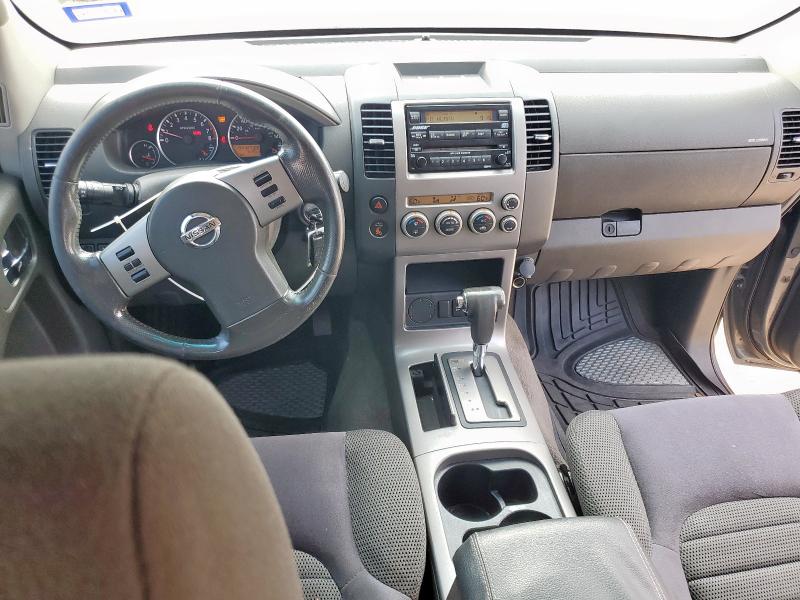 5N1AR18U05C782437 - 2005 NISSAN PATHFINDER LE GRAY photo 8