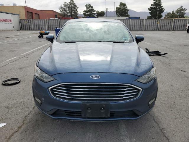 3FA6P0HDXKR251937 - 2019 FORD FUSION SE BLUE photo 5