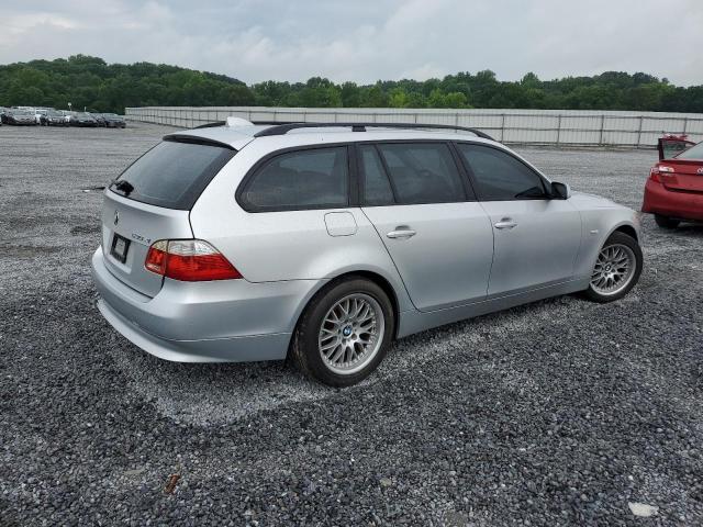 WBANN73566CN01146 - 2006 BMW 530 XIT SILVER photo 3