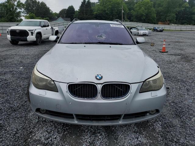 WBANN73566CN01146 - 2006 BMW 530 XIT SILVER photo 5