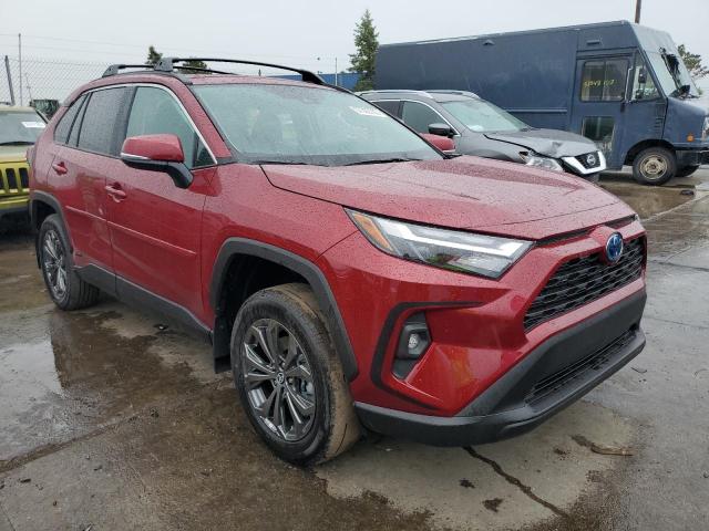 4T3B6RFV7PU124710 - 2023 TOYOTA RAV4 XLE PREMIUM RED photo 4