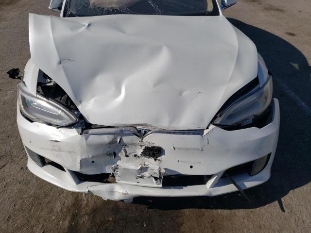 5YJSA1E18GF147174 - 2016 TESLA MODEL S Սպիտակ լուսանկար 11
