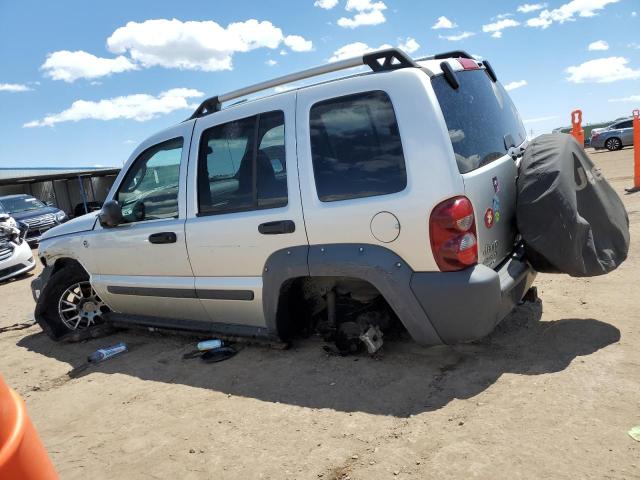 1J8GL38K65W512758 - 2005 JEEP LIBERTY RENEGADE SILVER photo 2