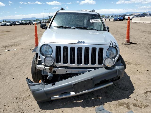 1J8GL38K65W512758 - 2005 JEEP LIBERTY RENEGADE SILVER photo 5