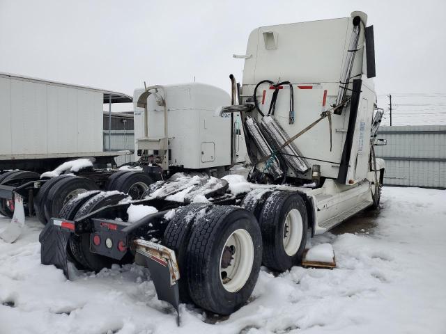 1FUJBBAV54LM93739 - 2004 FREIGHTLINER CONVENTION ST120 WHITE photo 4