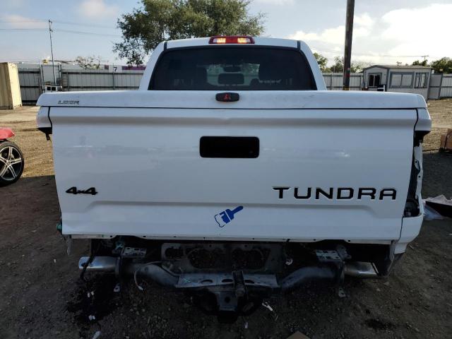 5TFDY5F11GX554396 - 2016 TOYOTA TUNDRA CREWMAX SR5 WHITE photo 6