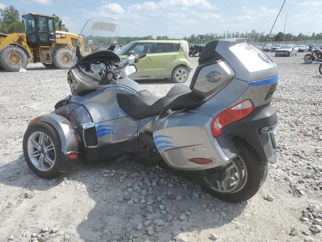 2BXJBWC15CV000633 - 2012 CAN-AM SPYDER ROA RTS SILVER photo 3