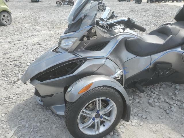 2BXJBWC15CV000633 - 2012 CAN-AM SPYDER ROA RTS SILVER photo 9