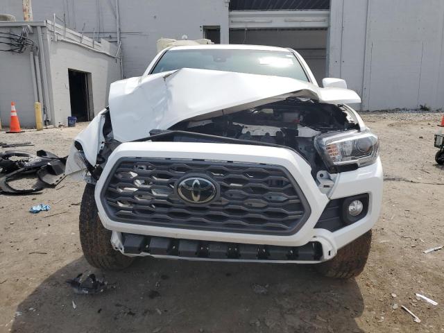 3TMCZ5AN8PM639082 - 2023 TOYOTA TACOMA DOUBLE CAB Blanc photo 5