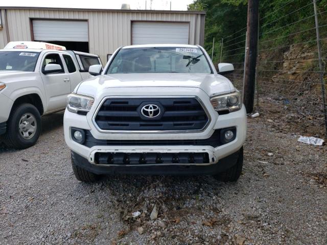 5TFSZ5AN5HX072966 - 2017 TOYOTA TACOMA ACCESS CAB WHITE photo 5