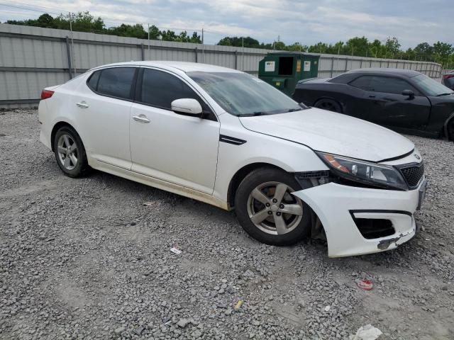 KNAGM4A72F5645649 - 2015 KIA OPTIMA LX WHITE photo 4