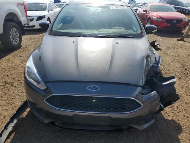 1FADP3F22GL380318 - 2016 FORD FOCUS SE GRAY photo 5