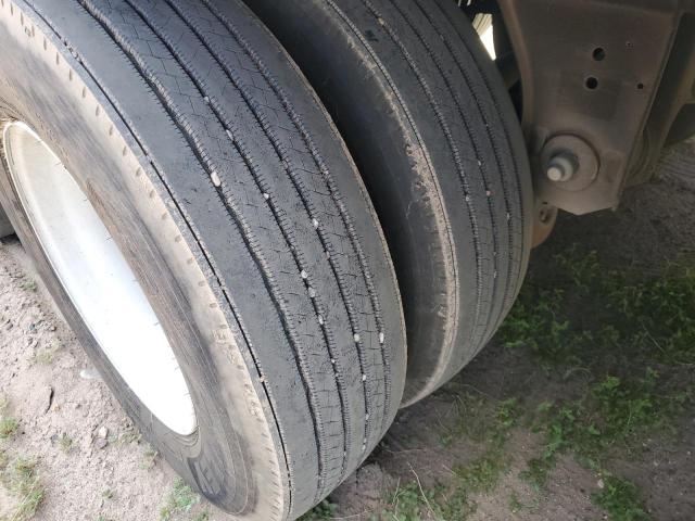 1UYVS2530P3780901 - 2023 UTILITY VS2DX WHITE photo 8