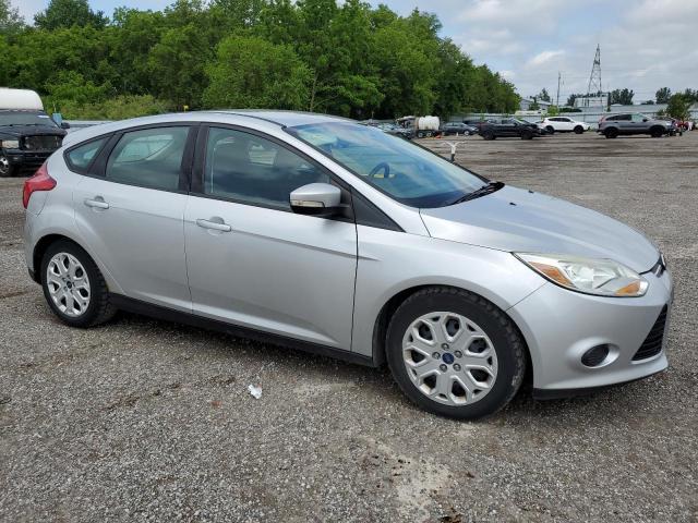 1FADP3K26EL261271 - 2014 FORD FOCUS SE SILVER photo 4