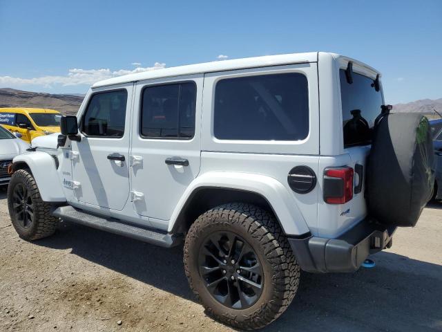1C4JJXP68MW686537 - 2021 JEEP WRANGLER U SAHARA 4XE WHITE photo 2