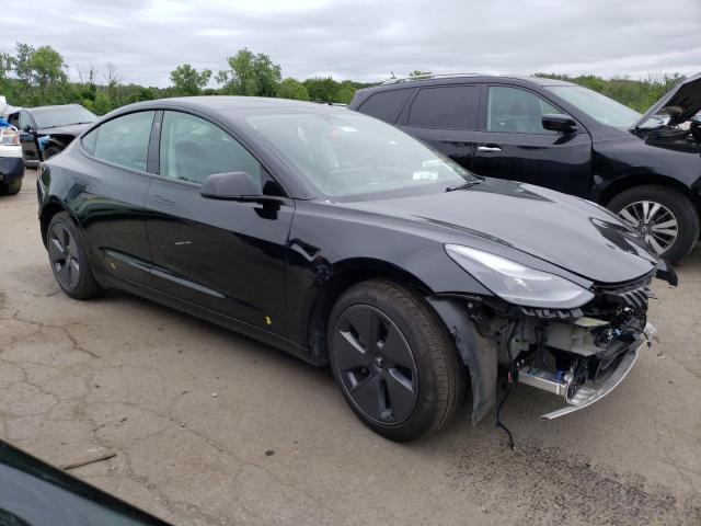 5YJ3E1EA6NF368732 - 2022 TESLA MODEL 3 BLACK photo 4