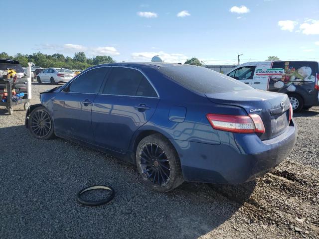 4T1BF3EK5AU568205 - 2010 TOYOTA CAMRY BASE BLUE photo 2