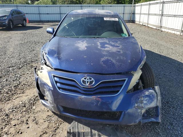 4T1BF3EK5AU568205 - 2010 TOYOTA CAMRY BASE BLUE photo 5