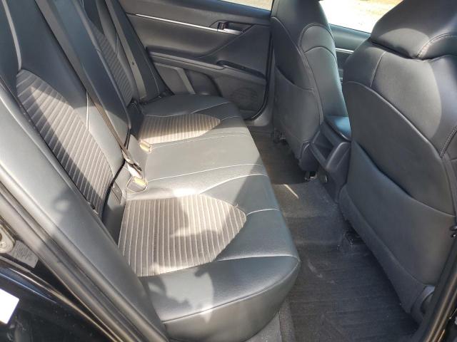 4T1B11HK9JU633247 - 2018 TOYOTA CAMRY L შავი ფოტო 10