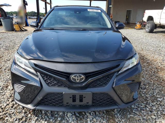 4T1B11HK9JU633247 - 2018 TOYOTA CAMRY L შავი ფოტო 5