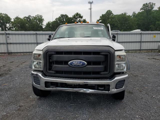 1FDUF5GTXBEB08012 - 2011 FORD F550 SUPER DUTY WHITE photo 5